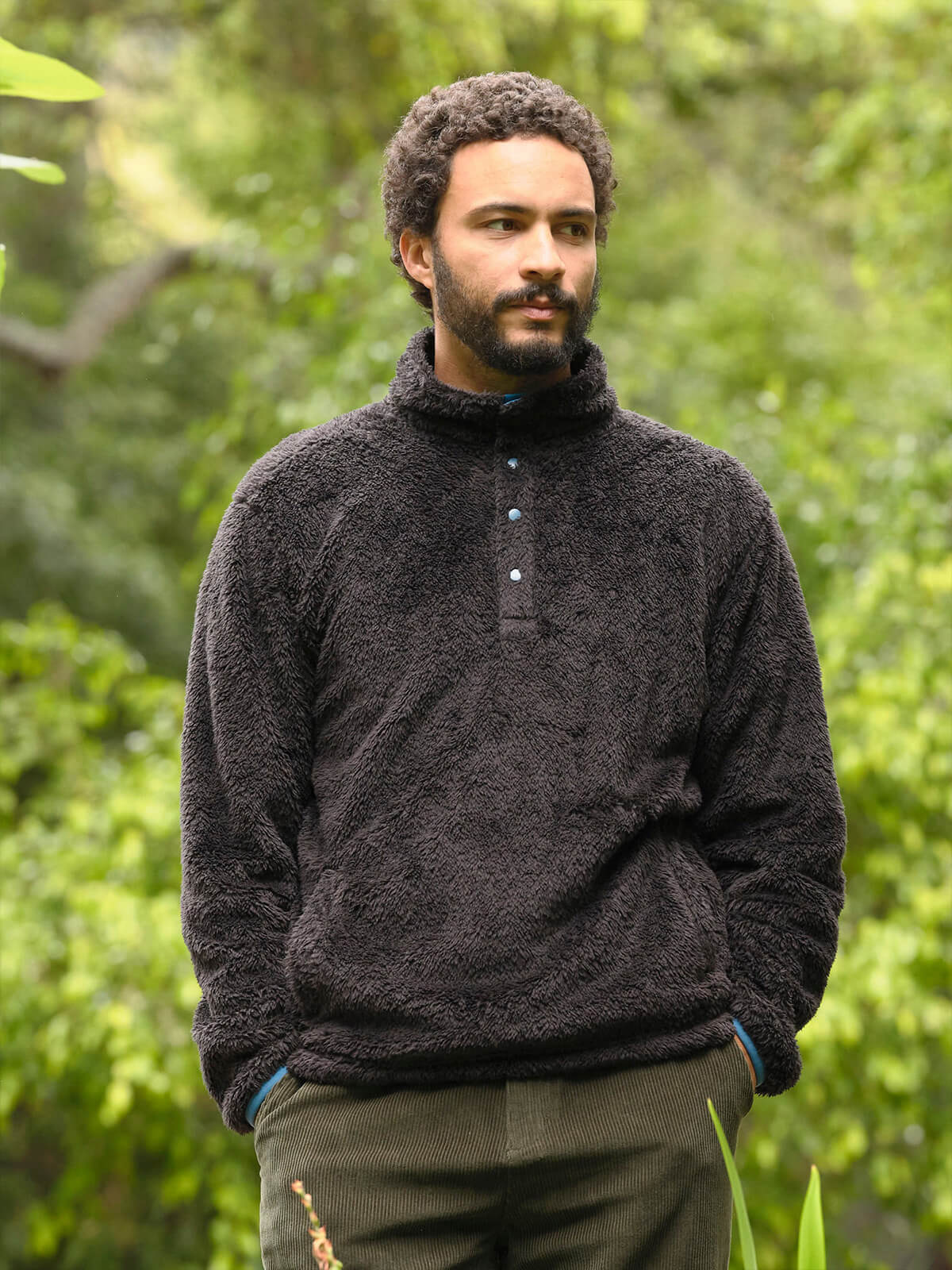 Mollusk | Shaggy Pullover (schwarz)